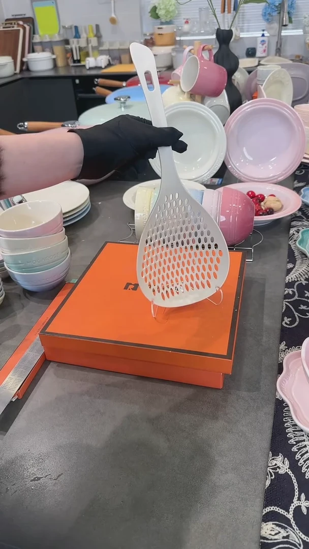 【闪购商品】瓷沥水勺34.5*13.5*4cm-霜白