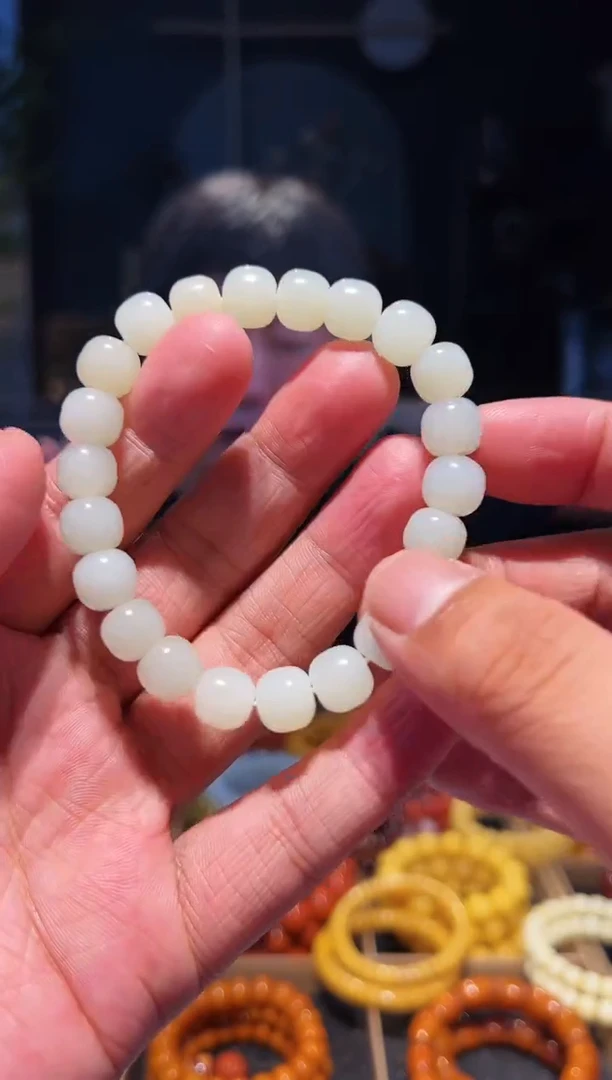 手串未镶嵌和田玉10+单圈