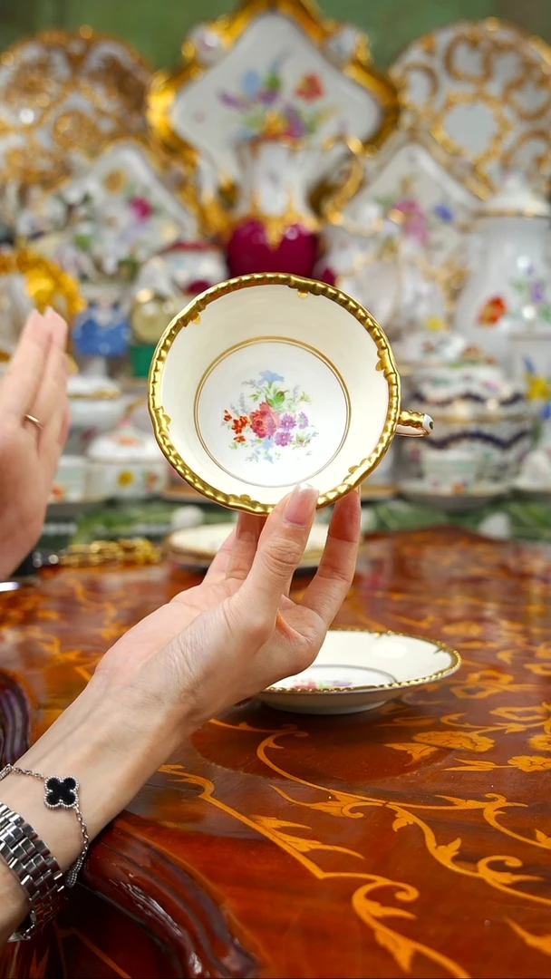 骨瓷米多家中古瓷器如图所示22