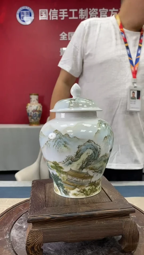 摆件d061景德镇瓷器一件