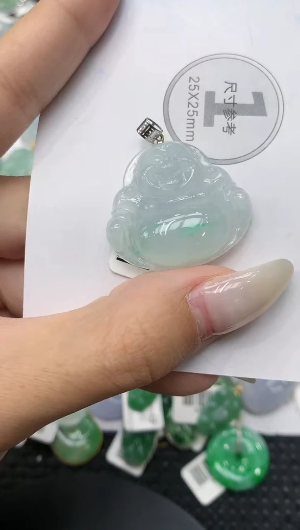 颈饰18K金镶嵌翡翠11111111111