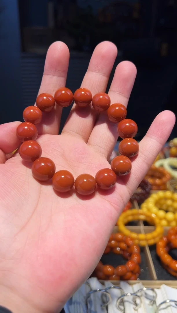 未镶嵌手串南红玛瑙14+圆珠牛血红