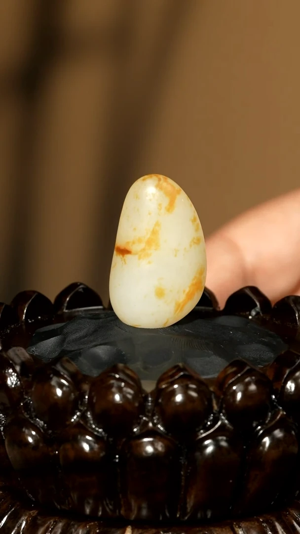 吊坠(不含链)未镶嵌和田玉（子料）12克