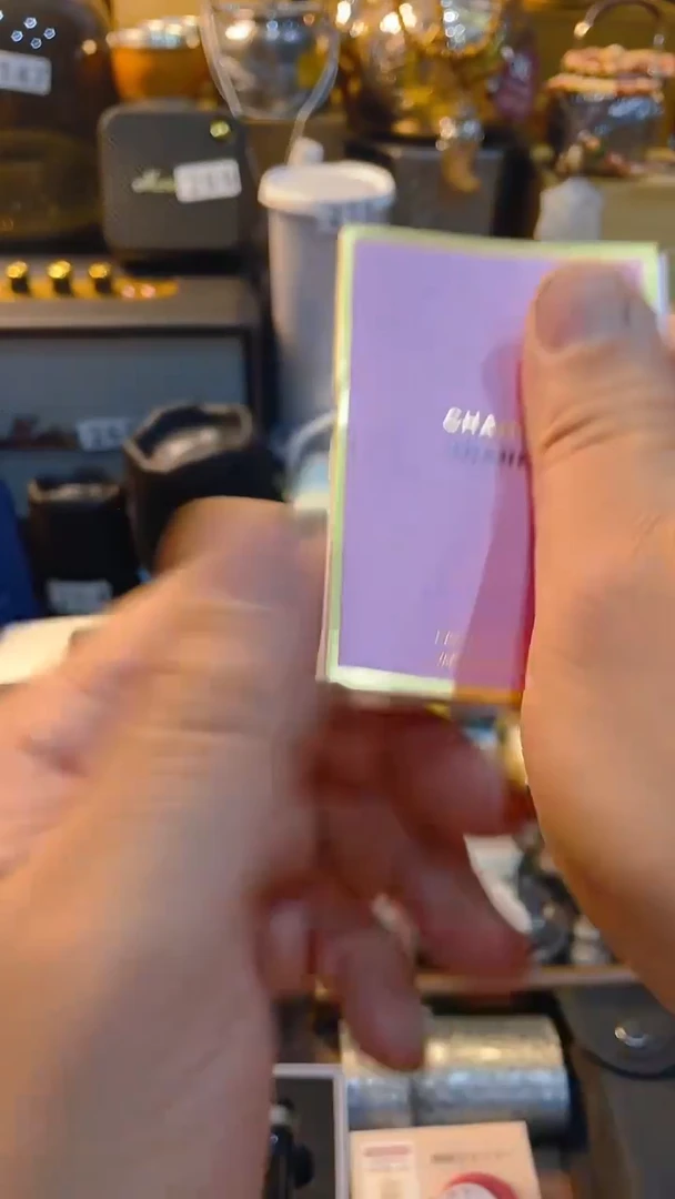 瓷片闪购商品 如图所示