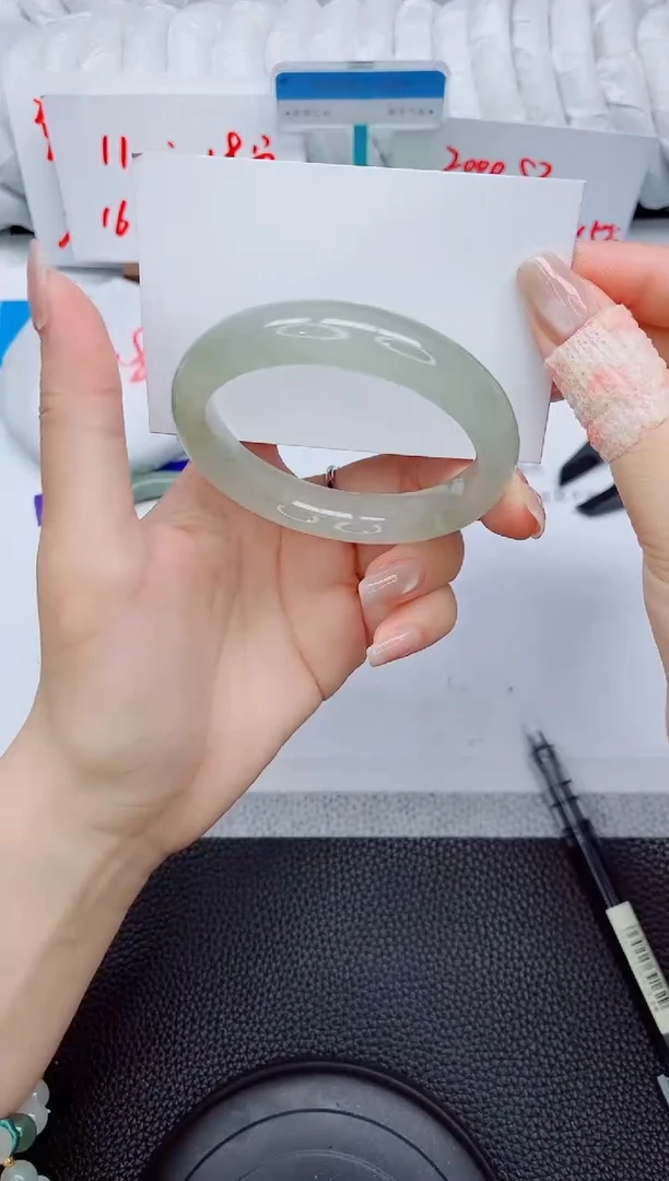 石英质玉手镯未镶嵌A11-56