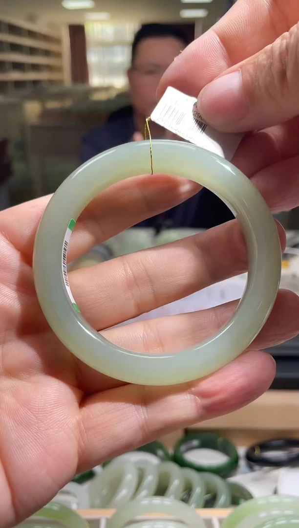 未镶嵌手镯和田玉56-57圈口 1360