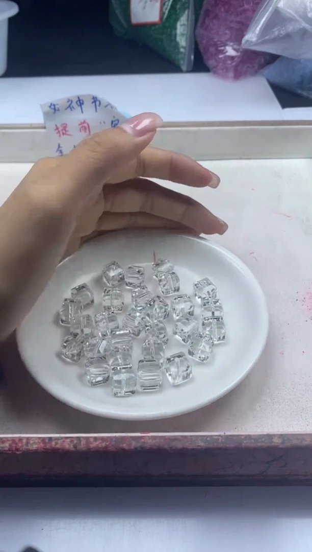 【闪购商品】水晶颈饰未镶嵌w2175白水晶方块10mm*10颗