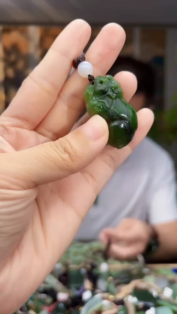 和田玉未镶嵌挂件拍一发一