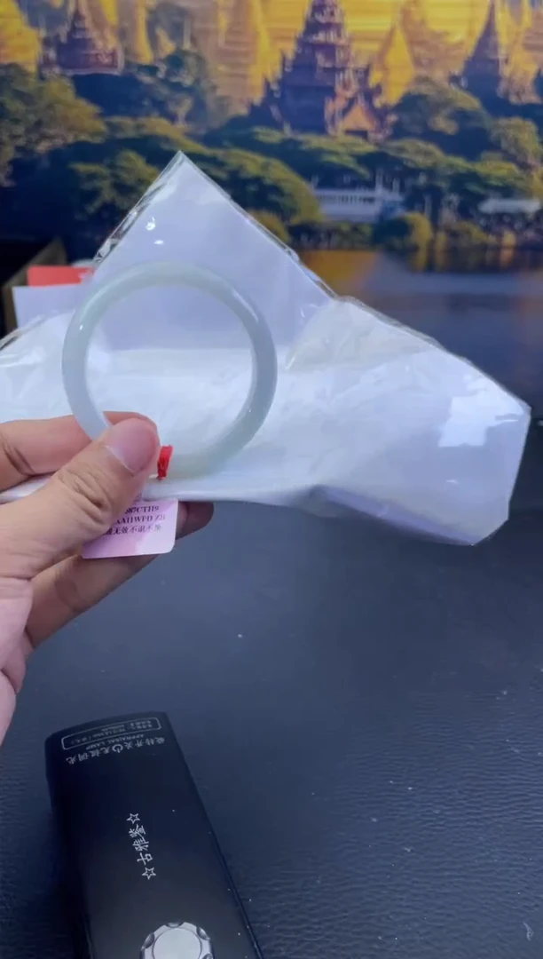 未镶嵌手镯翡翠8