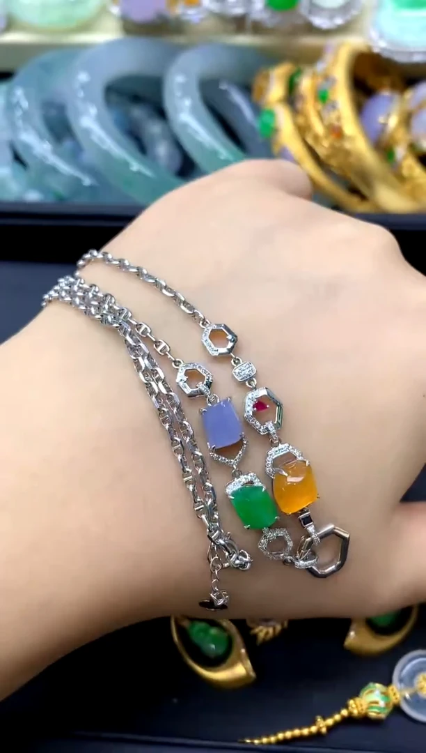 颈饰18K金镶嵌翡翠581-中国好珍宝