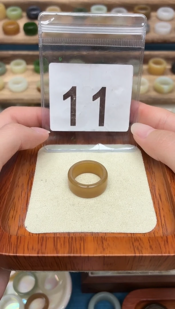 未镶嵌戒圈和田玉12号