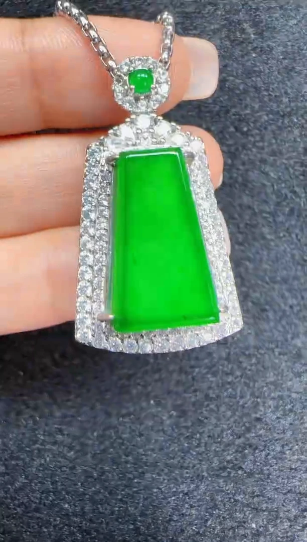 未镶嵌定制翡翠翡翠吊坠31