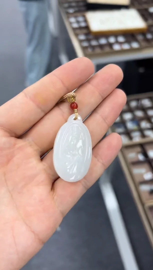 颈饰未镶嵌和田玉观音