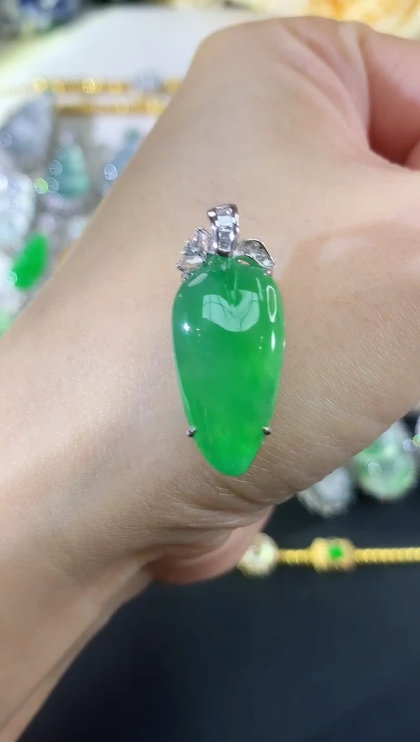 吊坠(不含链)18K金镶嵌翡翠205|21000