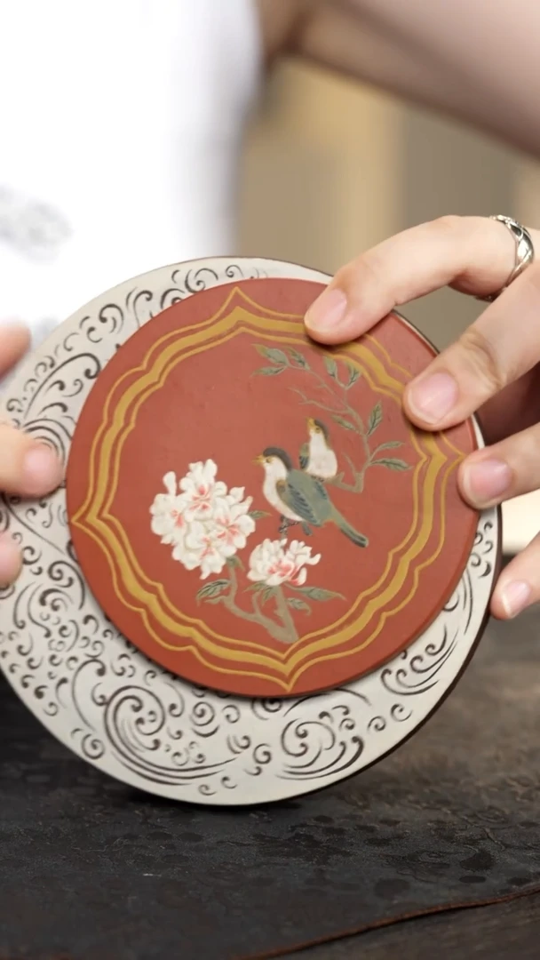 紫砂茶叶罐C**e泥绘花鸟日月罐