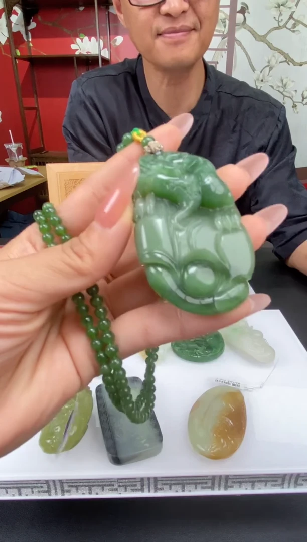 颈饰未镶嵌和田玉40434