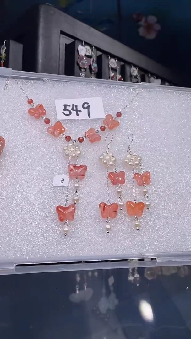 颈饰未镶嵌南红玛瑙喜欢拍