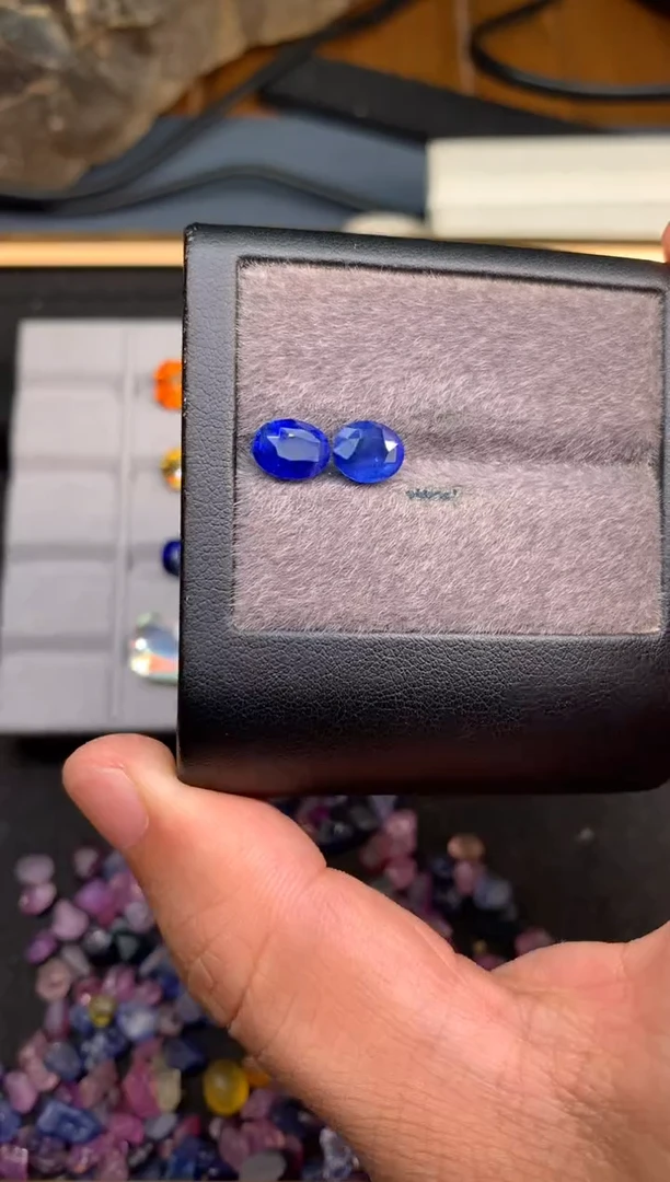 未镶嵌未镶嵌定制蓝宝石S***m4.1克拉