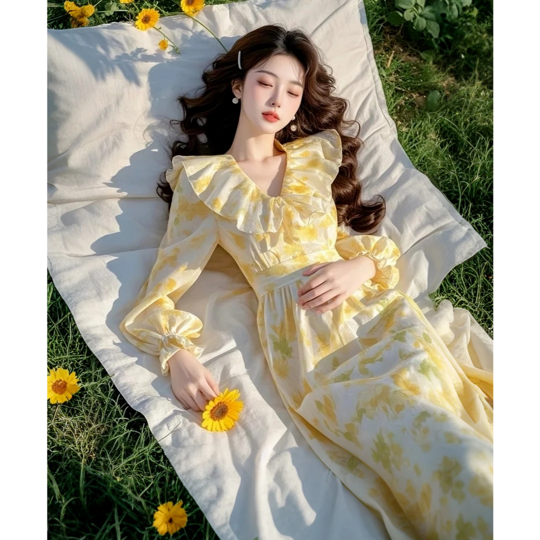 高级感超好看黄色晕染气质连衣裙女2025早春新款收腰法式茶歇长裙