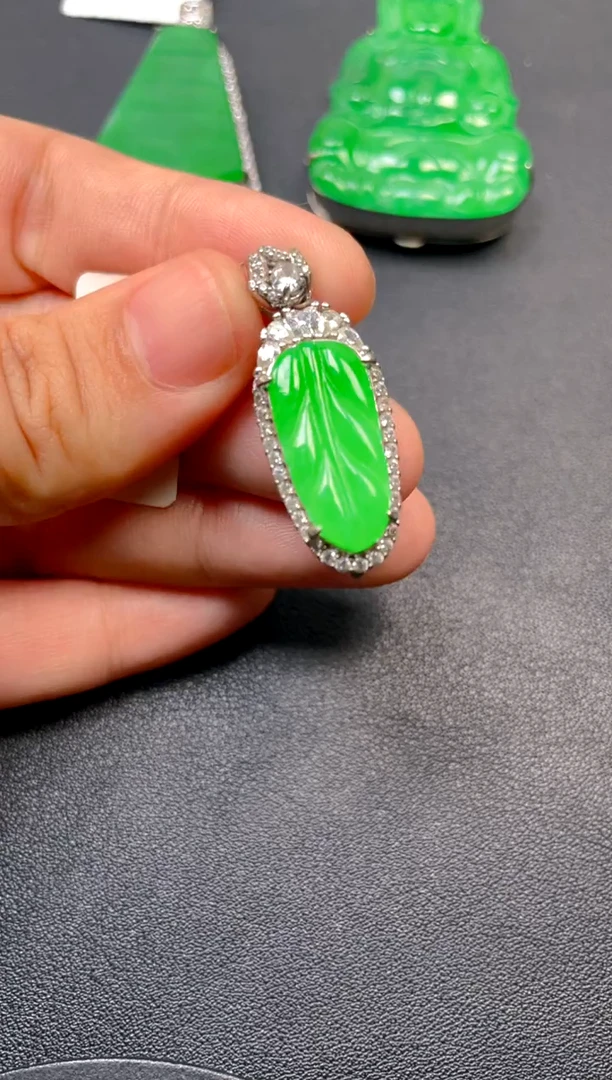 吊坠(不含链)银S925镶嵌翡翠吊坠