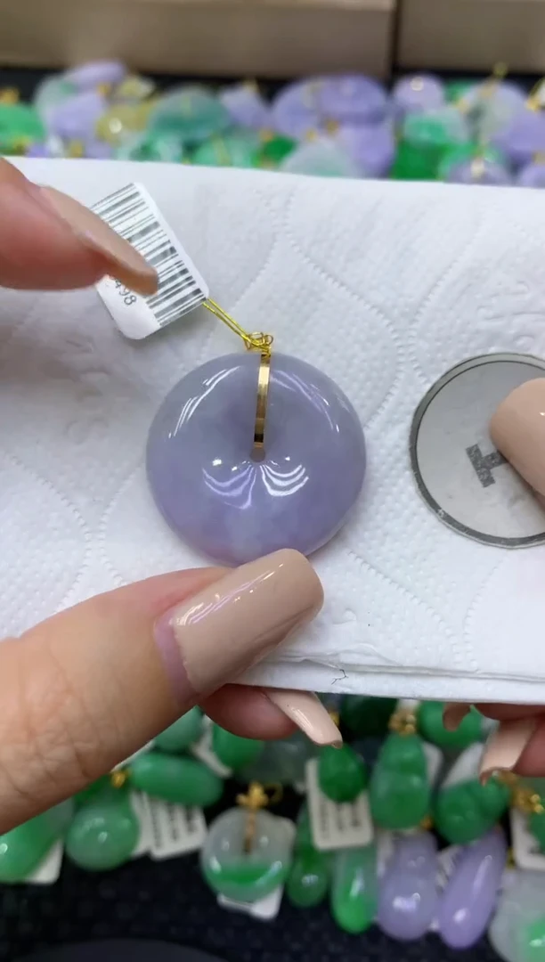 颈饰18K金镶嵌翡翠天然缅甸翡翠A货