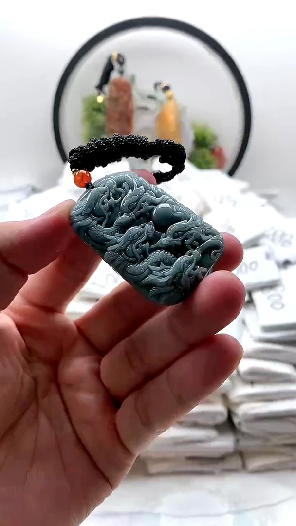 颈饰未镶嵌翡翠九龙1