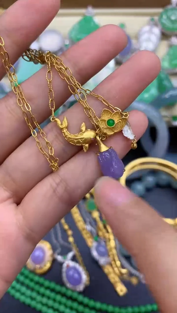 颈饰18K金镶嵌翡翠388-中国好珍宝