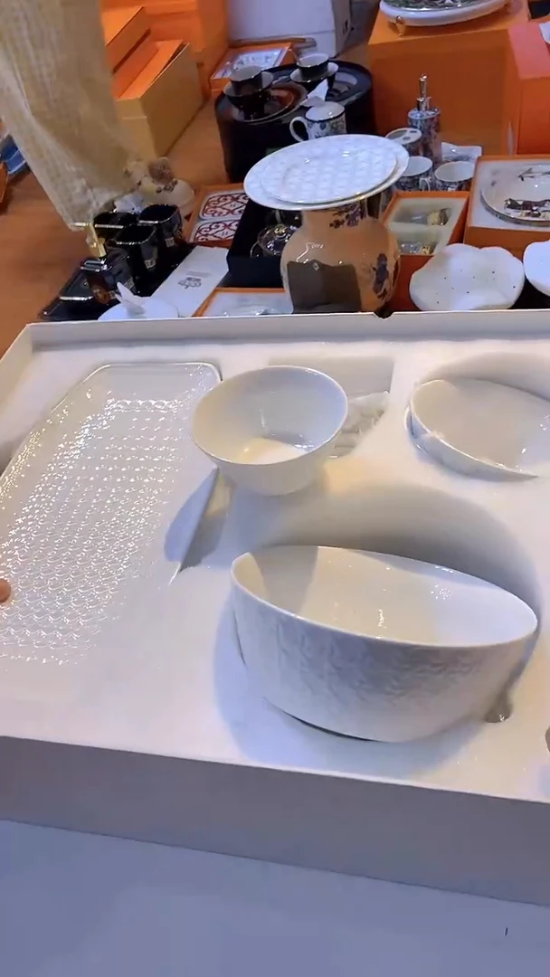 鸿辉家品牌瓷器，京东包邮！