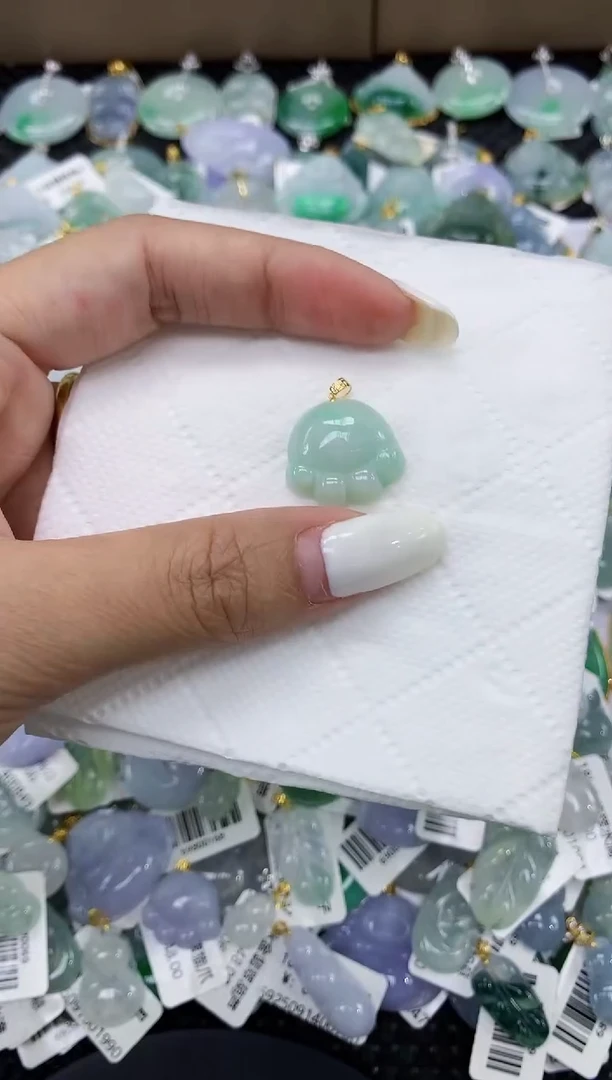 颈饰未镶嵌翡翠11111111111
