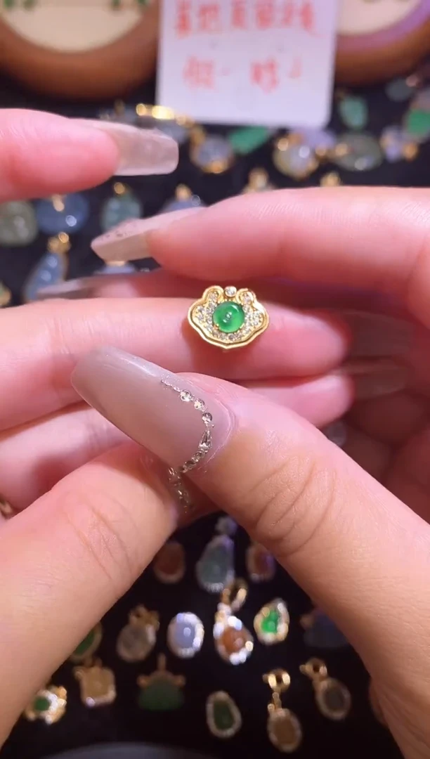 颈饰银S925镶嵌翡翠天然a货翡翠