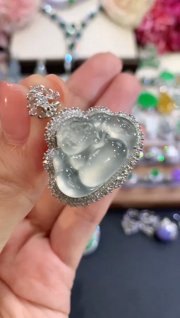 吊坠(不含链)18K金镶嵌翡翠w55