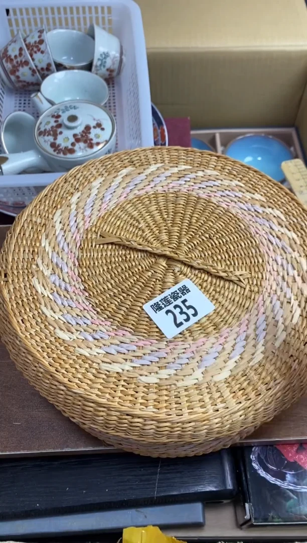 【闪购商品】瓷片隆莲瓷器欢迎大家