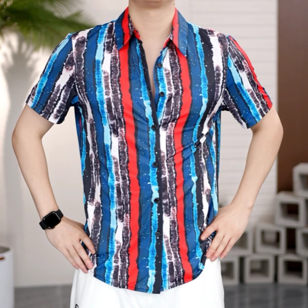 2025夏季新款时尚男士百搭冰丝潮流翻领修身彩条气质轻奢免烫衬衫