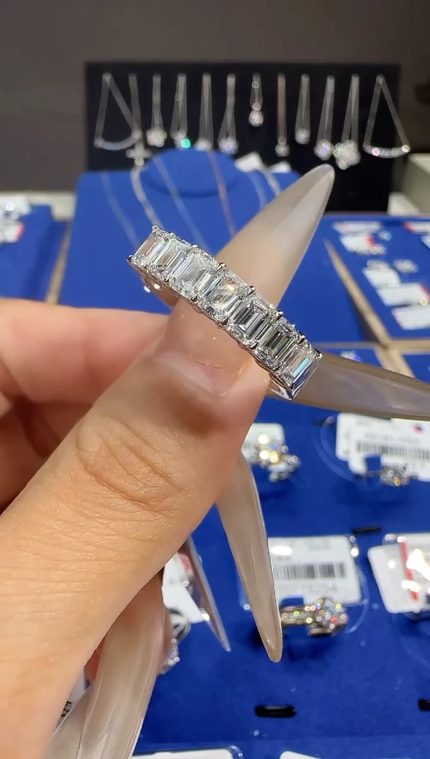 铂Pt950镶嵌实验室培育钻石戒指/指环祖母切七公主排戒