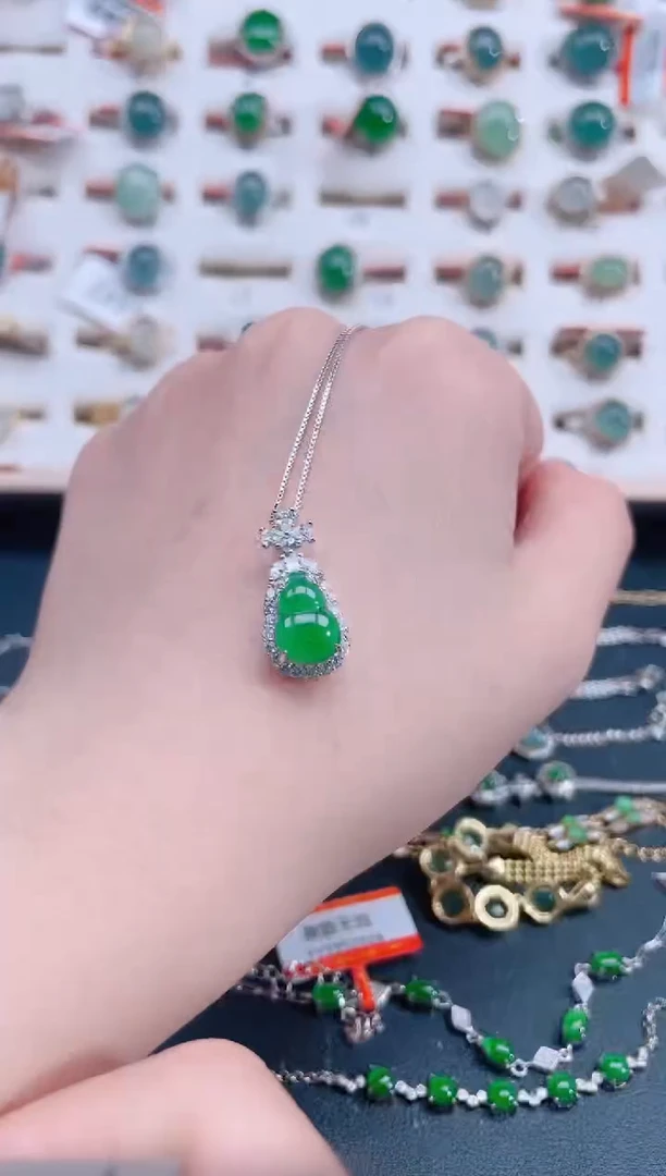 颈饰银S925镶嵌翡翠天然翡翠