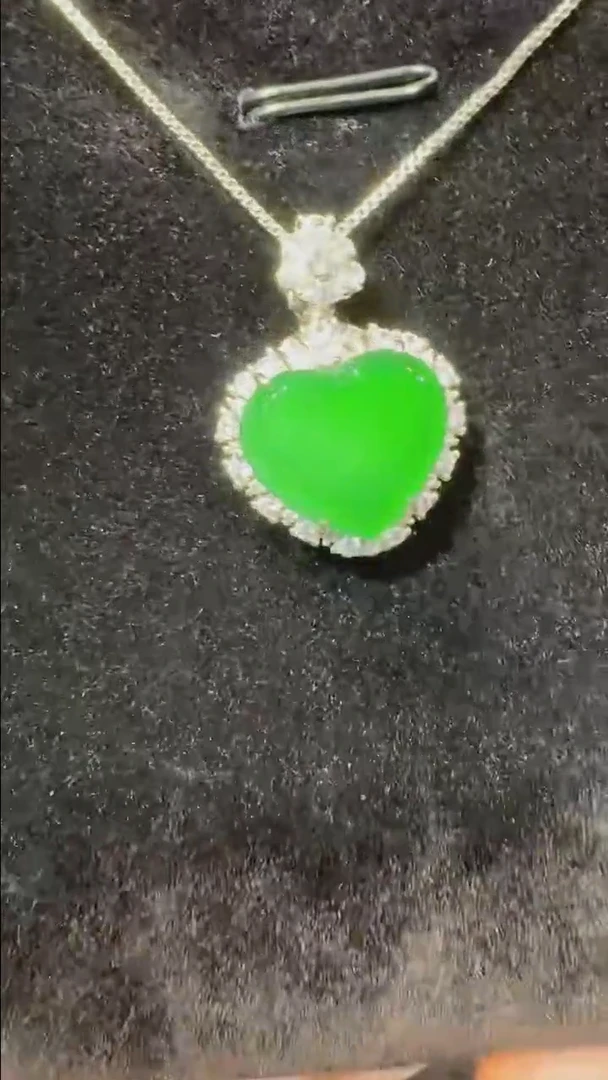 吊坠(不含链)未镶嵌翡翠多样性发货其一不含链
