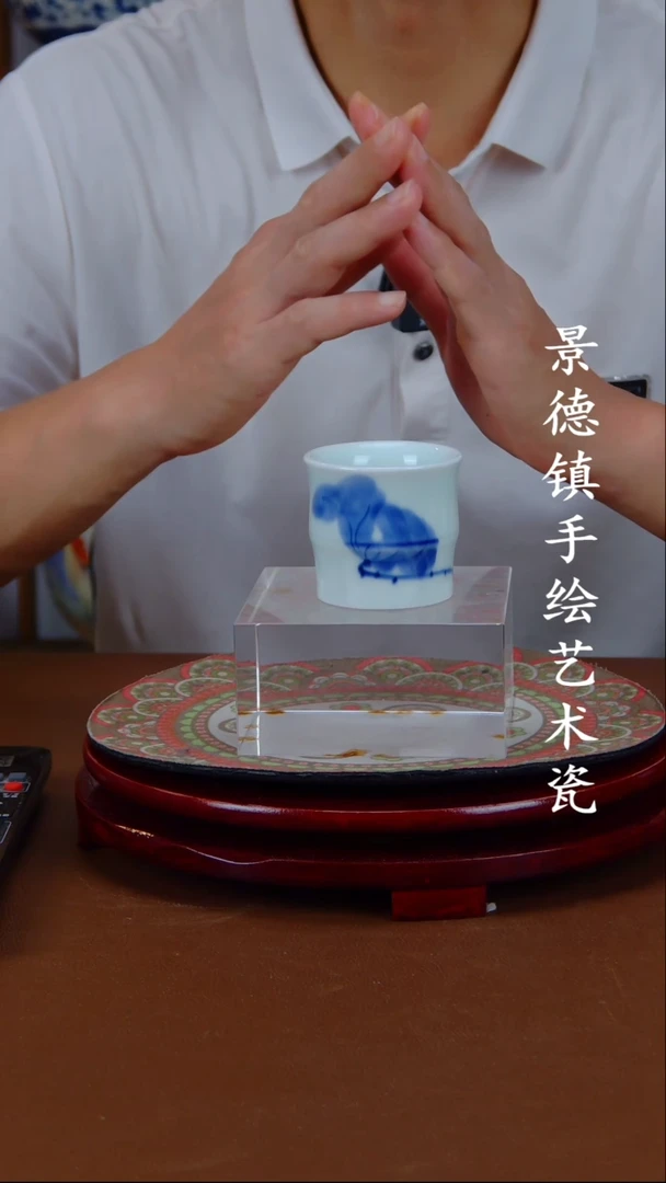 现代景德镇手工手绘陶瓷摆件1