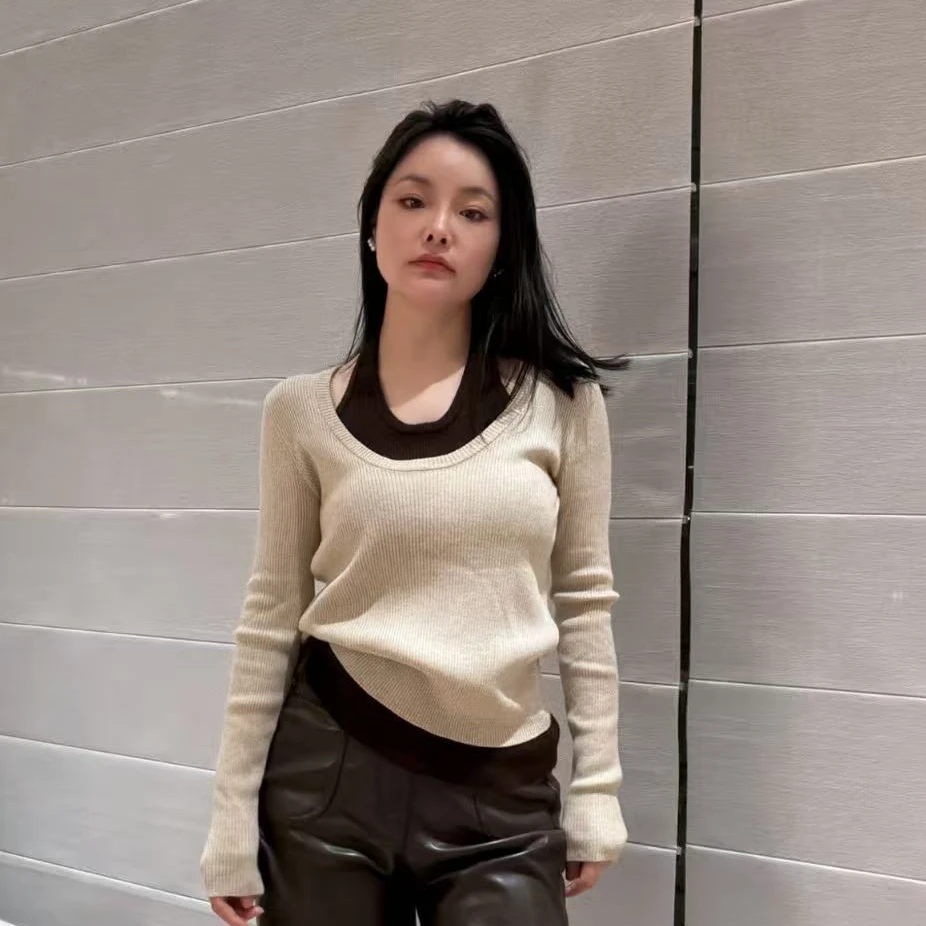 新款挂脖拼色针织衫