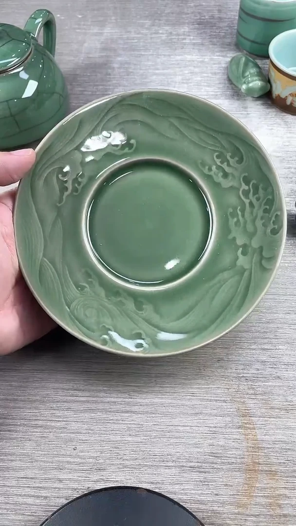 青瓷仓储福利清仓微微瑕