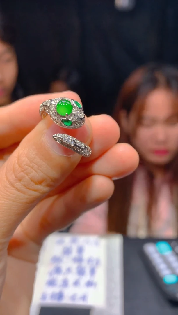 【闪购商品】定制翡翠未镶嵌90多样性发货（发其一）