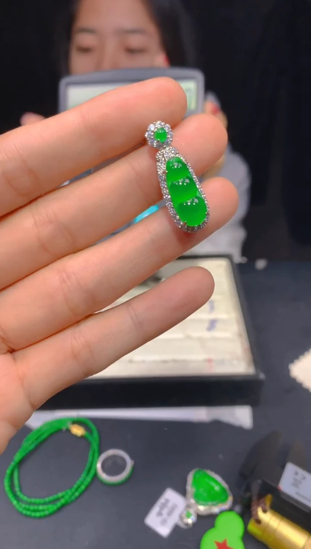 【闪购商品】定制翡翠未镶嵌230多样性发货（发其一）
