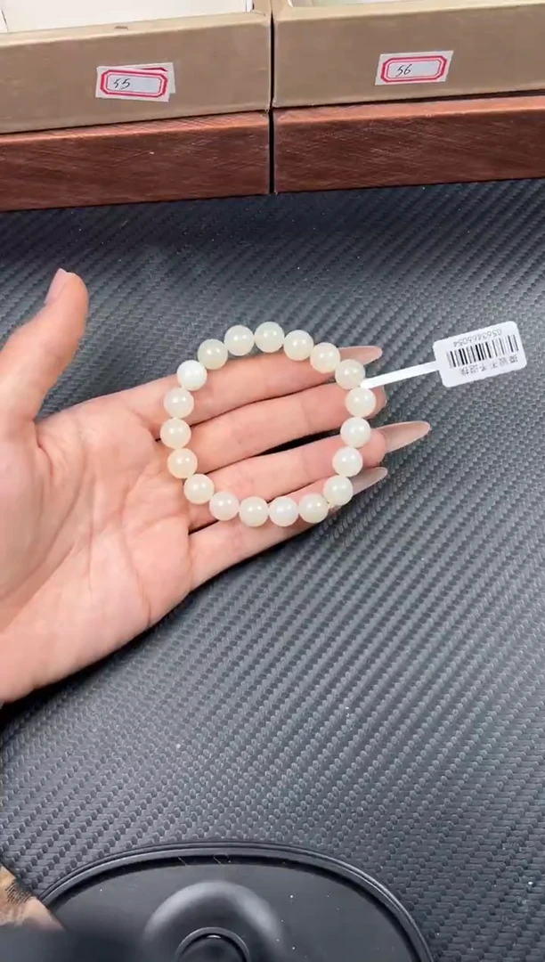 未镶嵌手串和田玉若羌微色差卡10