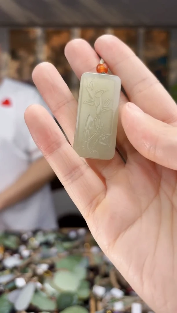 未镶嵌和田玉挂件拍一发一