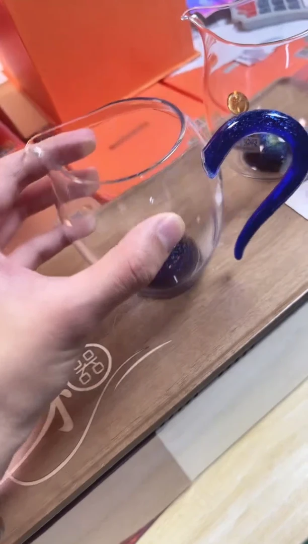 斑斓，怡然茶海宝蓝金