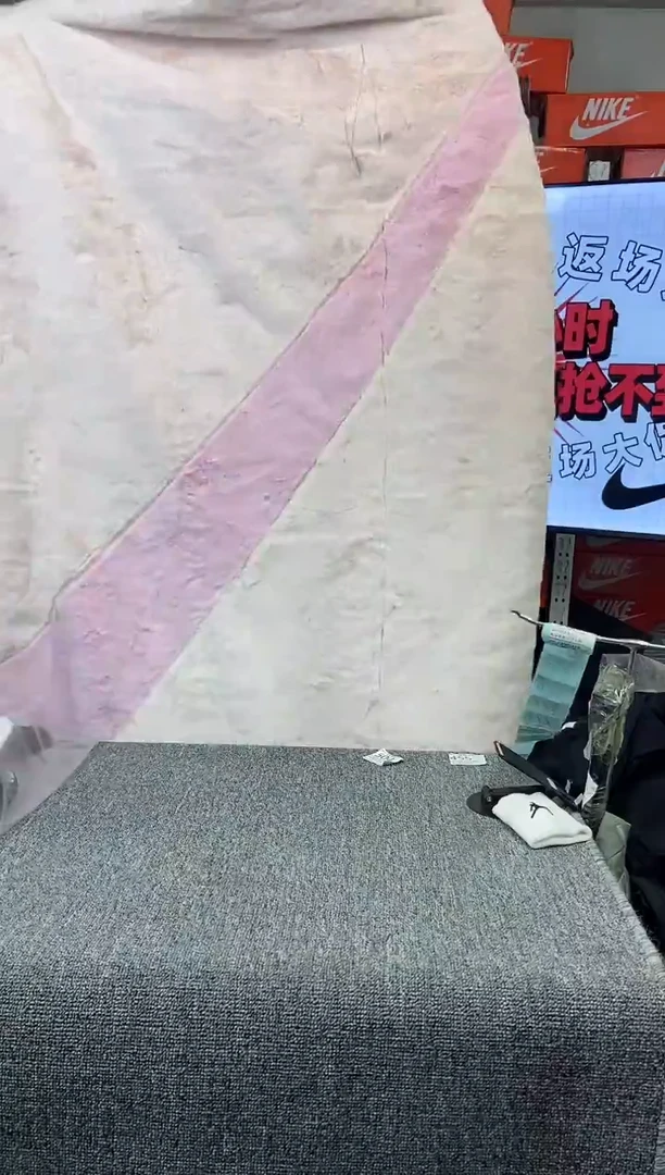 水貂绒粉色毛毯 瑕疵直播间过款 尺寸1.6*1.4米