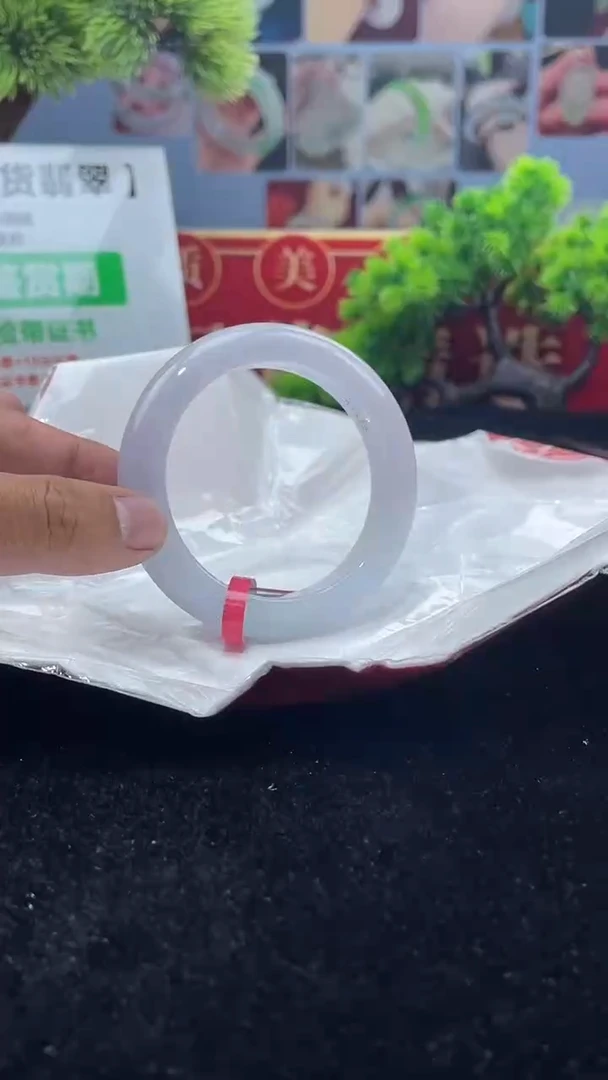 【闪购商品】翡翠手镯未镶嵌1              