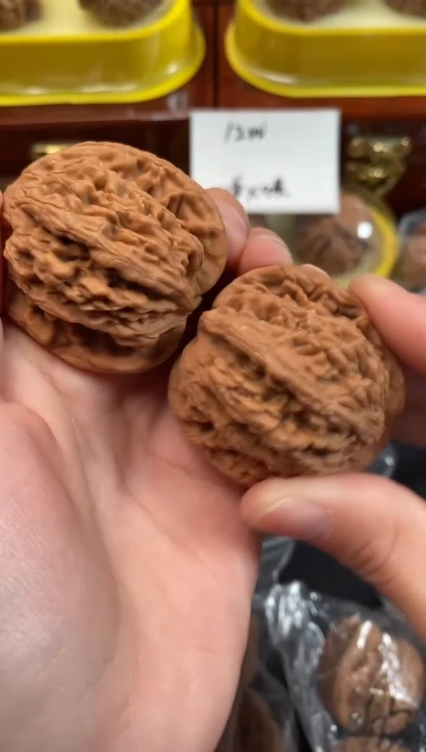 把件文玩核桃虎头41尺s532