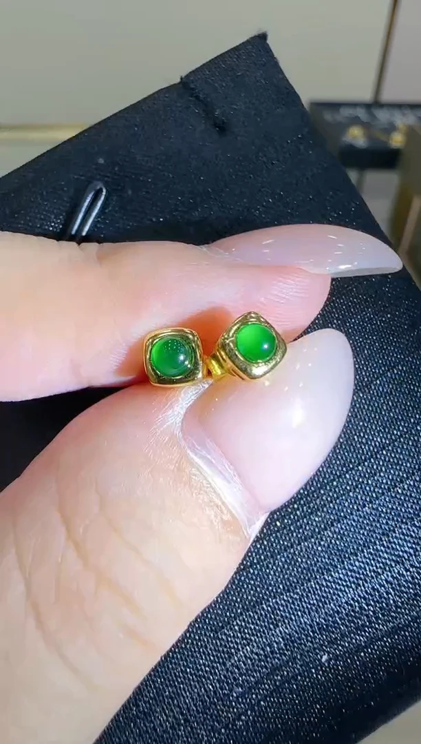 【闪购商品】翡翠耳饰银S925镶嵌团购多样性发一件