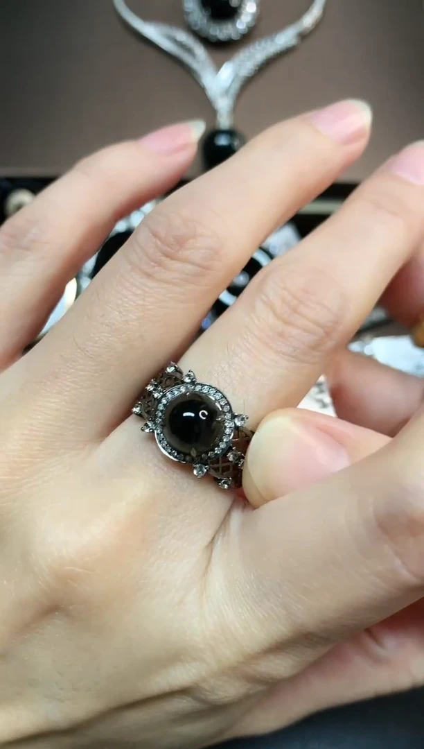 18K金镶嵌戒指翡翠302|