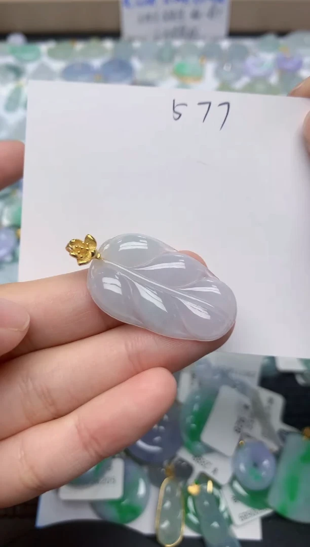 翡翠未镶嵌颈饰天然缅甸A货翡翠1